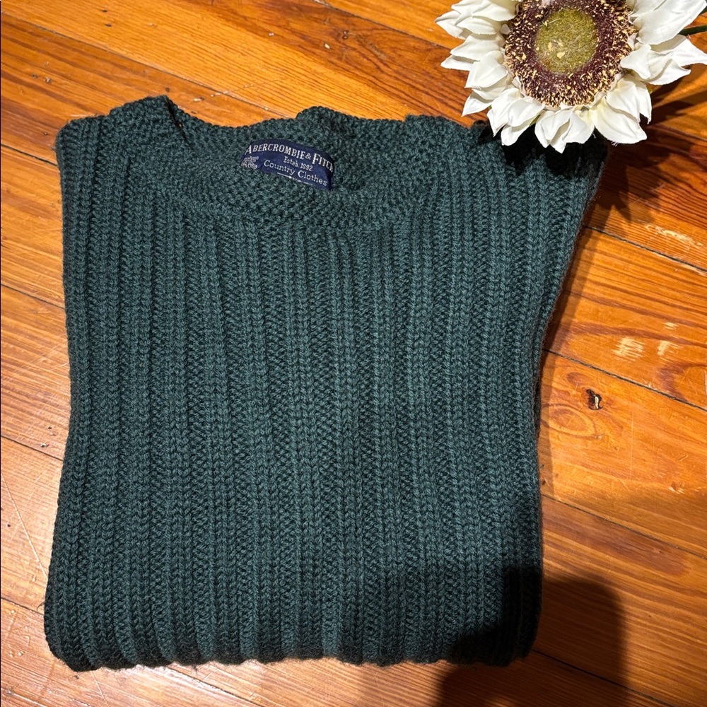 🛍️ Abercrombie & Fitch Vintage Warm Dark Green 100% Wool Crewneck Sweater